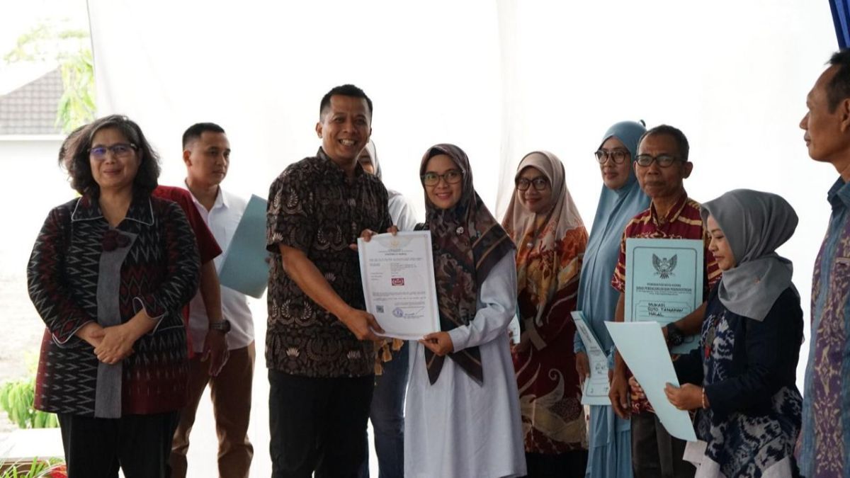 Pj Wali Kota Kediri Resmikan Pasar Grosir Ngronggo dan Launching Serbu Pasar