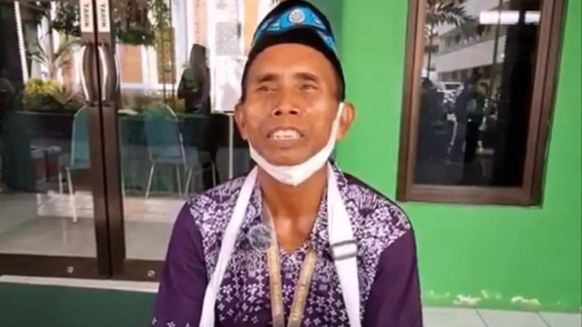 Kisah Pemulung Asal Mojokerto Berangkat Haji Bareng Istri, Sempat Pesimis karena Status Pekerjaan