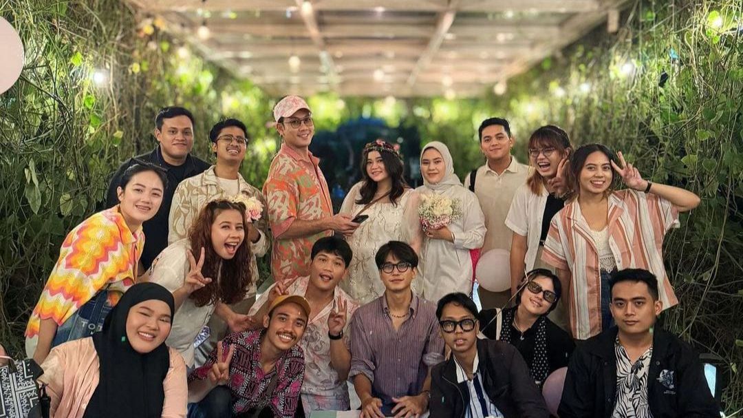 8 Potret Olivia Allan Istri Denny Sumargo di Acara Baby Shower, Penampilan Bumil Makin Cantik