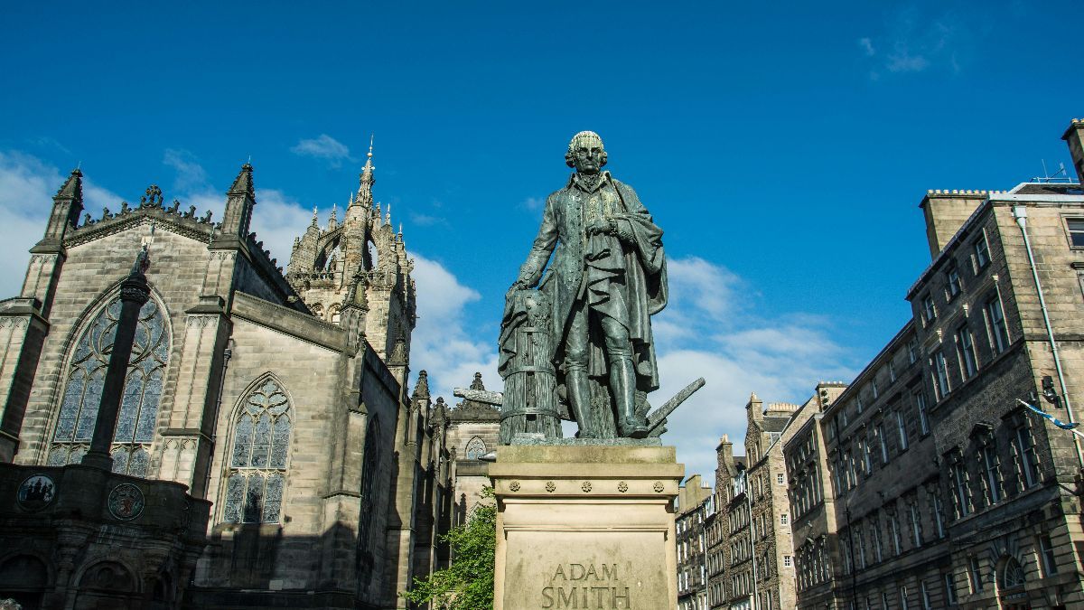 Kelahiran Adam Smith 5 Juni 1723, Bapak Ekonomi Dunia yang Inspiratif