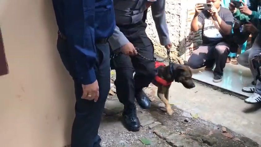 Polisi Kerahkan Anjing Pelacak Dalami Kasus Pembunuhan Bocah Terbungkus Karung di Bekasi