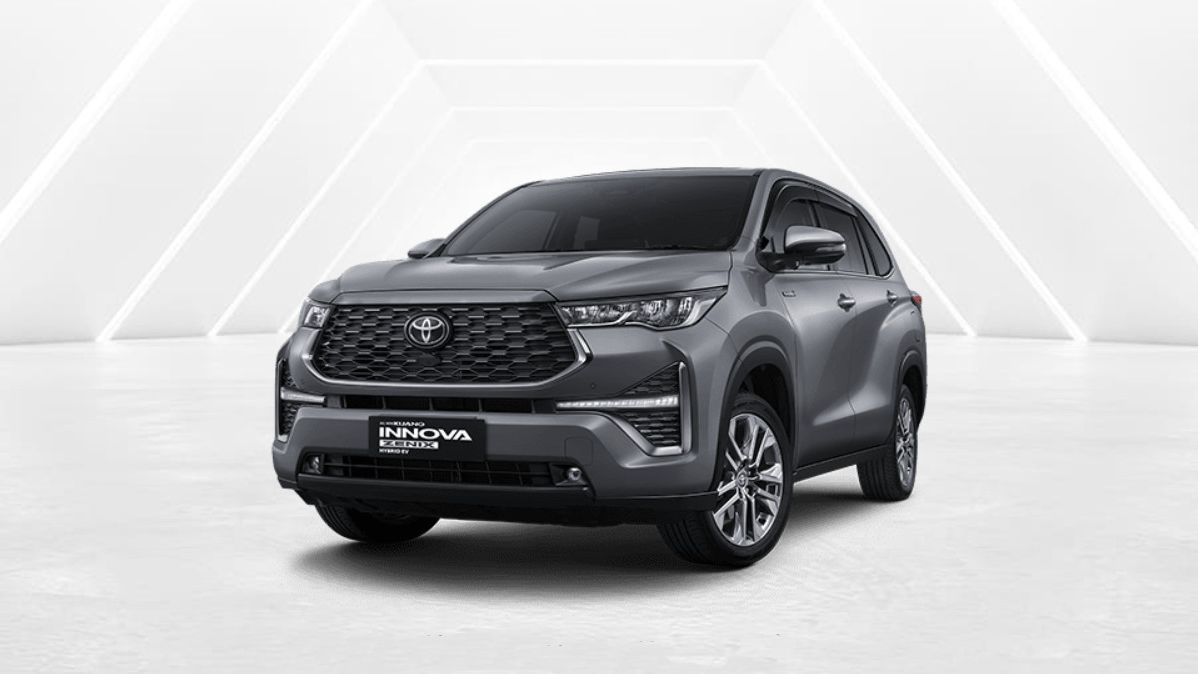 Harga Toyota Kijang Innova Zenix diperbarui.