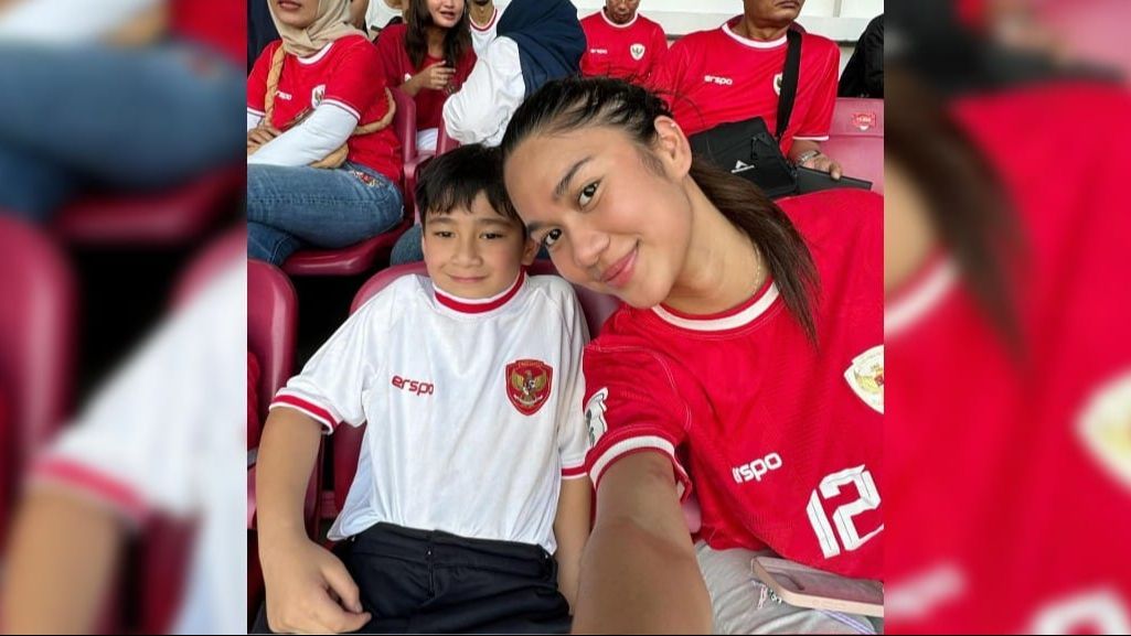 Tanpa Ditemani Raffi Ahmad, Potret Rafathar Nonton Timnas Bareng Anak Nia Ramadhani dan Azizah Salsha