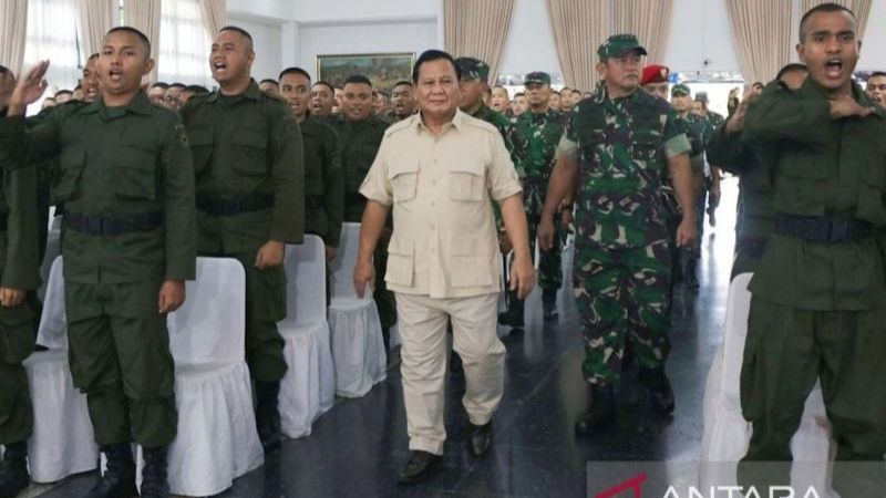 VIDEO: Momen Istimewa Prabowo Sambut & Antar Eks PM Turki ke Mobil saat Kunjungi Kemhan