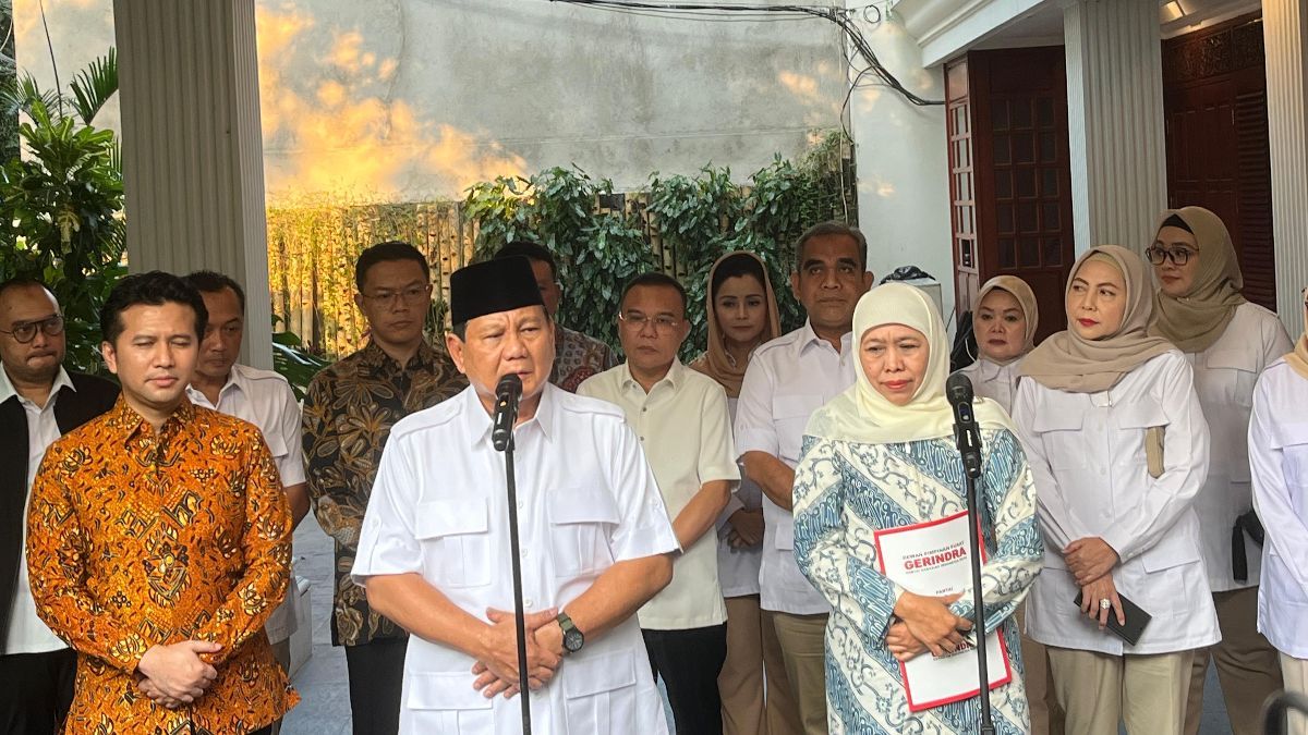 Ini Yang Diucapkan Khofifah ke Prabowo Usai Didukung Gerindra di Pilgub Jatim 2024