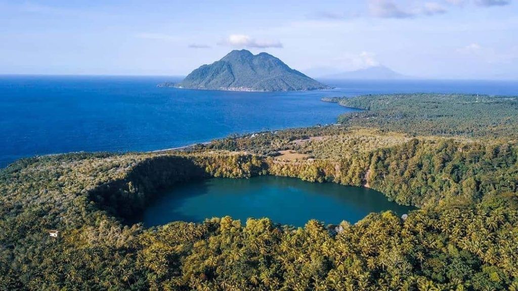 Kisah Pilu di Balik Eksotisme Danau Tolire, Seluruh Penduduk Tenggelam Akibat Kelalaian Kepala Kampung