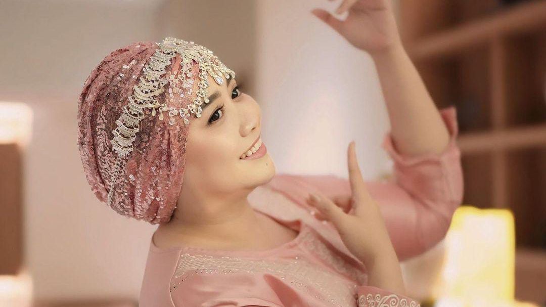 Potret Bridal Shower Selebgram Clarissa Putri yang Punya Konsep Unik, Penampilan Gemas Bak Emak-emak