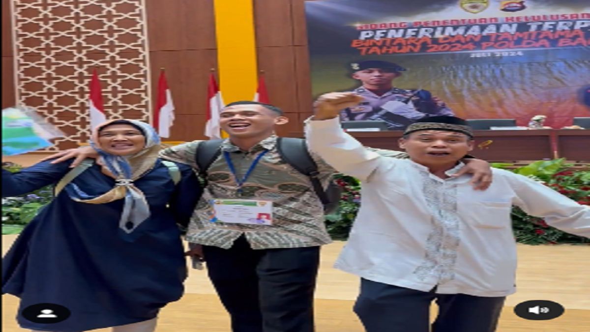 Berapi-api Kepalkan Tangan, Sopir Bangga Sang Anak Berulang Kali Gagal Kini Lolos Seleksi Anggota Polri