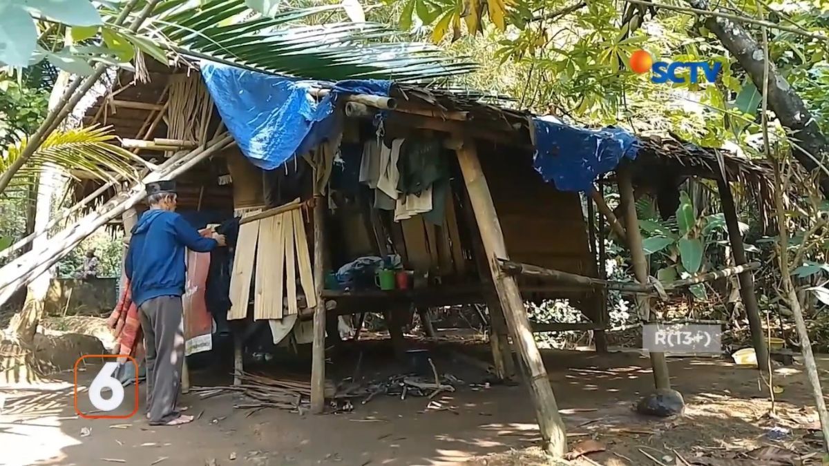 Tinggal di Gubuk Reyot Beratap Daun Selama 10 Tahun, Kakek Samudi di Lebak Hidup Sebatang Kara Setelah Istri Meninggal