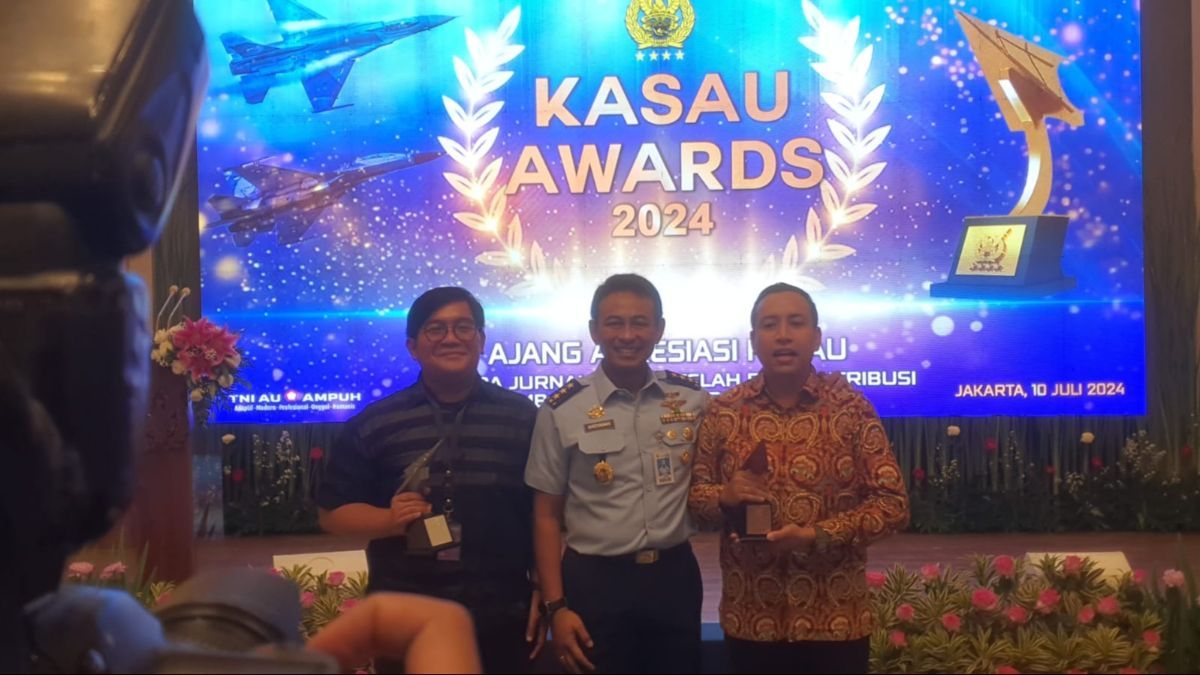 Merdeka.com Sabet Juara 2 Kasau Award 2024 Kategori 'Isu Strategis'