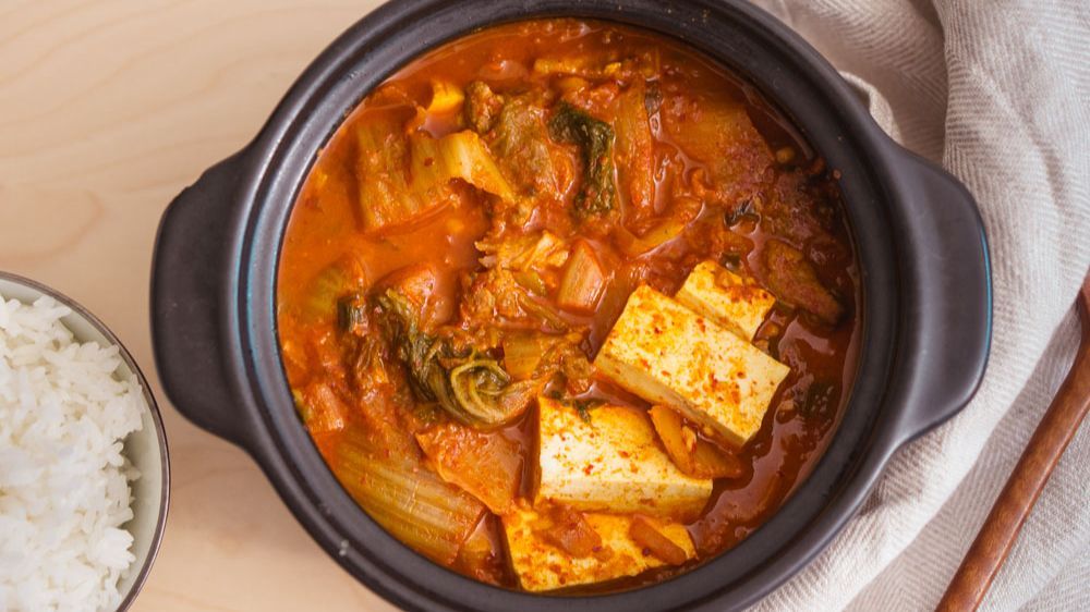 Cara Membuat Kimchi Jiggae Hidangan Sup Khas Korea, Rasanya Dijamin Otentik