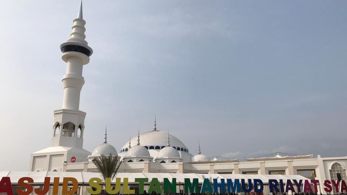 Punya Menara Pandang Setinggi 99 Meter, Ini Fakta Menarik Masjid Sultan Mahmud Riayat Syah di Batam