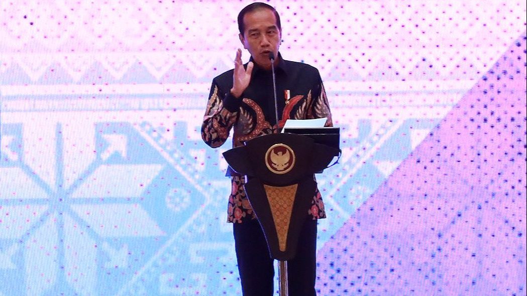 VIDEO: Tegas Presiden Jokowi Sentil Kepala Daerah Soal Turis Kena Pungli Sampai Rp500 Miliar