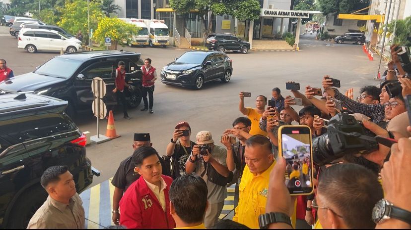 Di Hadapan Airlangga, Kaesang Pantun PSI Beda Calon dengan Golkar di Pilkada Banten