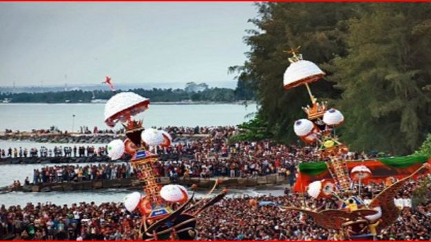 5 Tradisi Menyambut 10 Muharram di Indonesia, Mulai dari Arak-Arakan hingga Makan Bubur Bareng