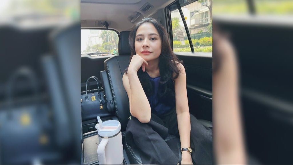 Foto-foto Terbaru Prilly Latuconsina yang Makin Mencuri Perhatian, Gayanya Disebut Bak ABG