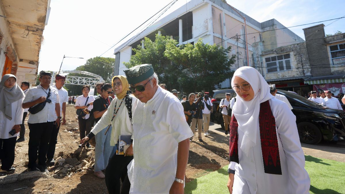 Bareng Bupati Ipuk, Menteri Basuki Cek Revitalisasi Pasar & Destinasi Eks Kantor Dagang Inggris