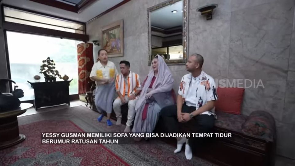 Raffi Ahmad & Irfan Hakim Melongo Melihat Rumah Tempo Dulu Miliki Artis Senior Yessy Gusman Seluas 2.000 Meter