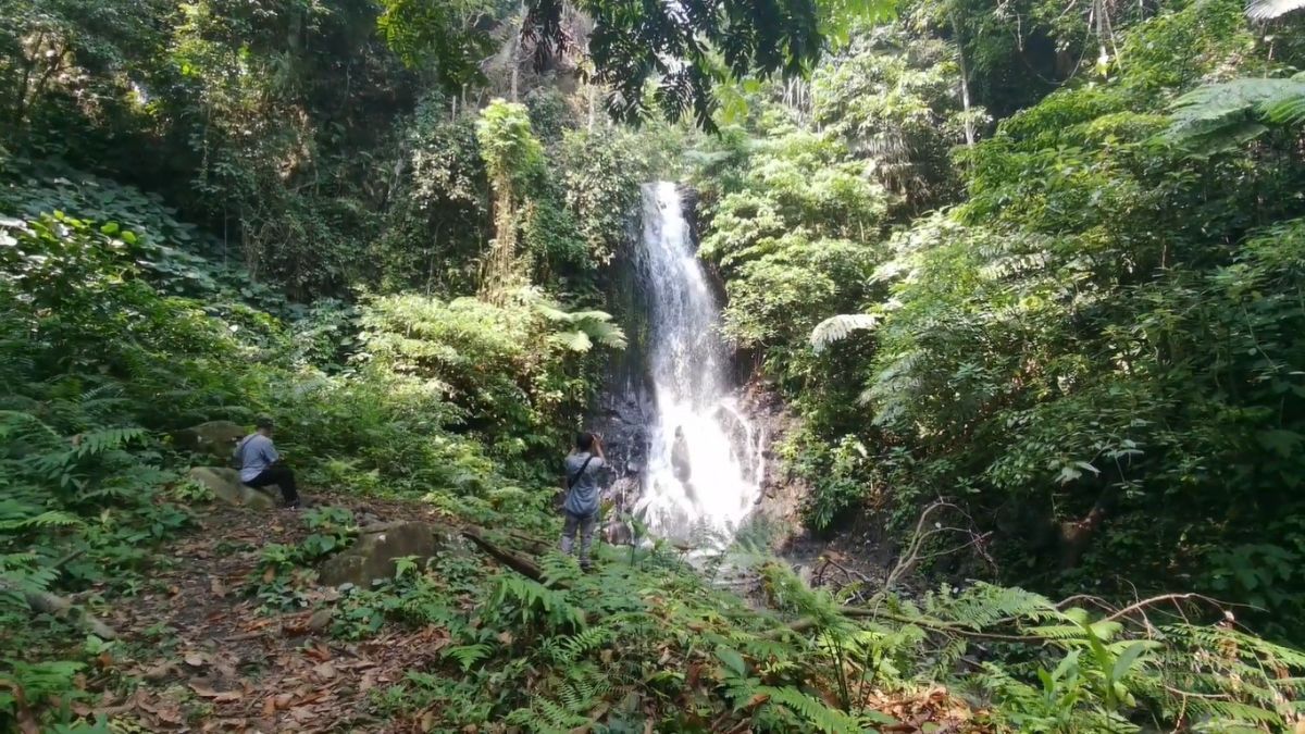 Masih Sepi Pengunjung, Curug Lawang di Serang Ini Ajak Pengunjung Bersantai di Tengah Hutan