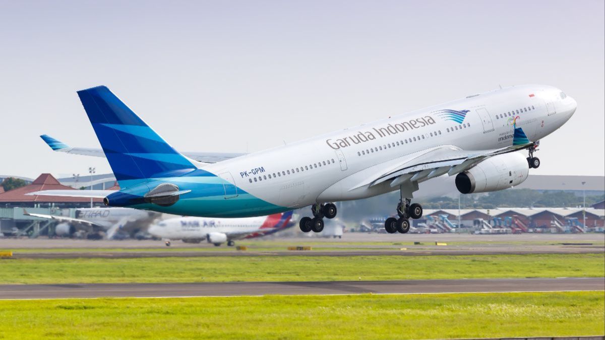 Viral Pemuda Ini Bisa Naik Pesawat Garuda Indonesia Gratis Seumur Hidup, Benarkah?