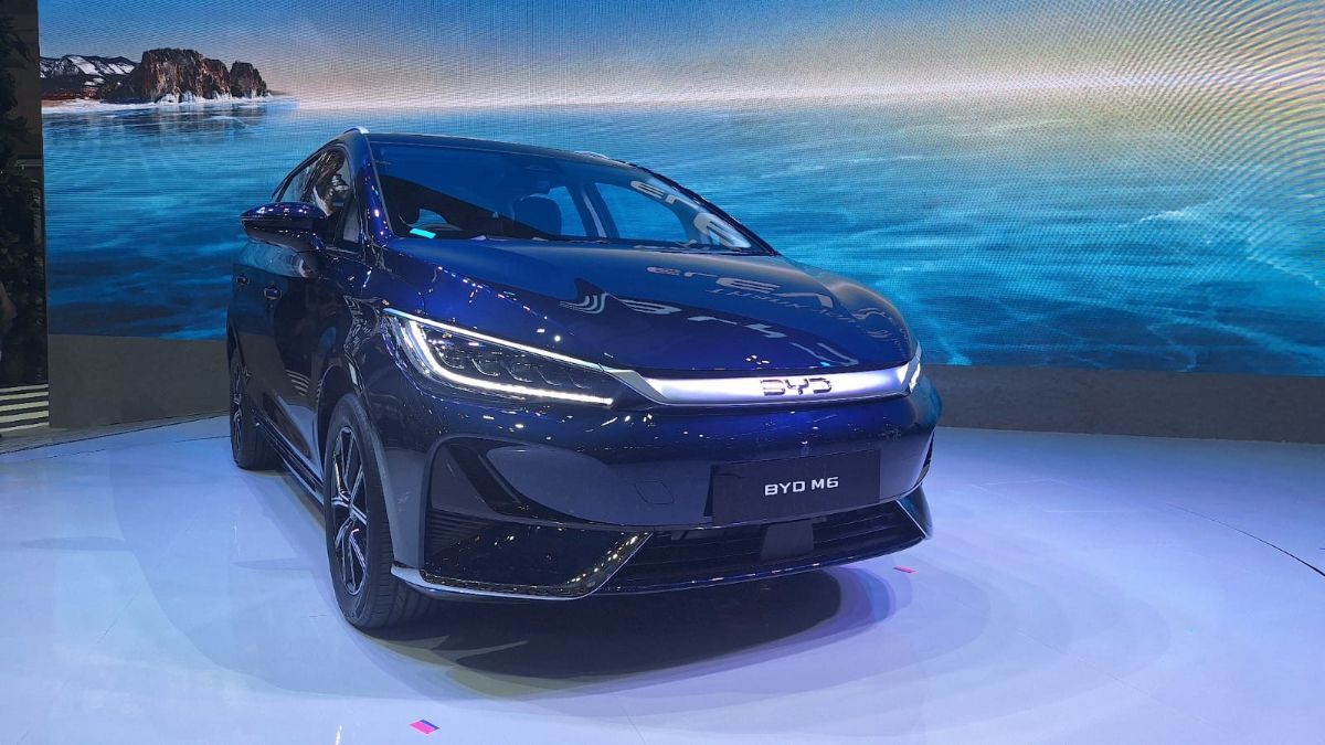 BYD Resmi Luncurkan MPV Listrik M6 di GIIAS 2024, Dijual Mulai Rp379 Juta