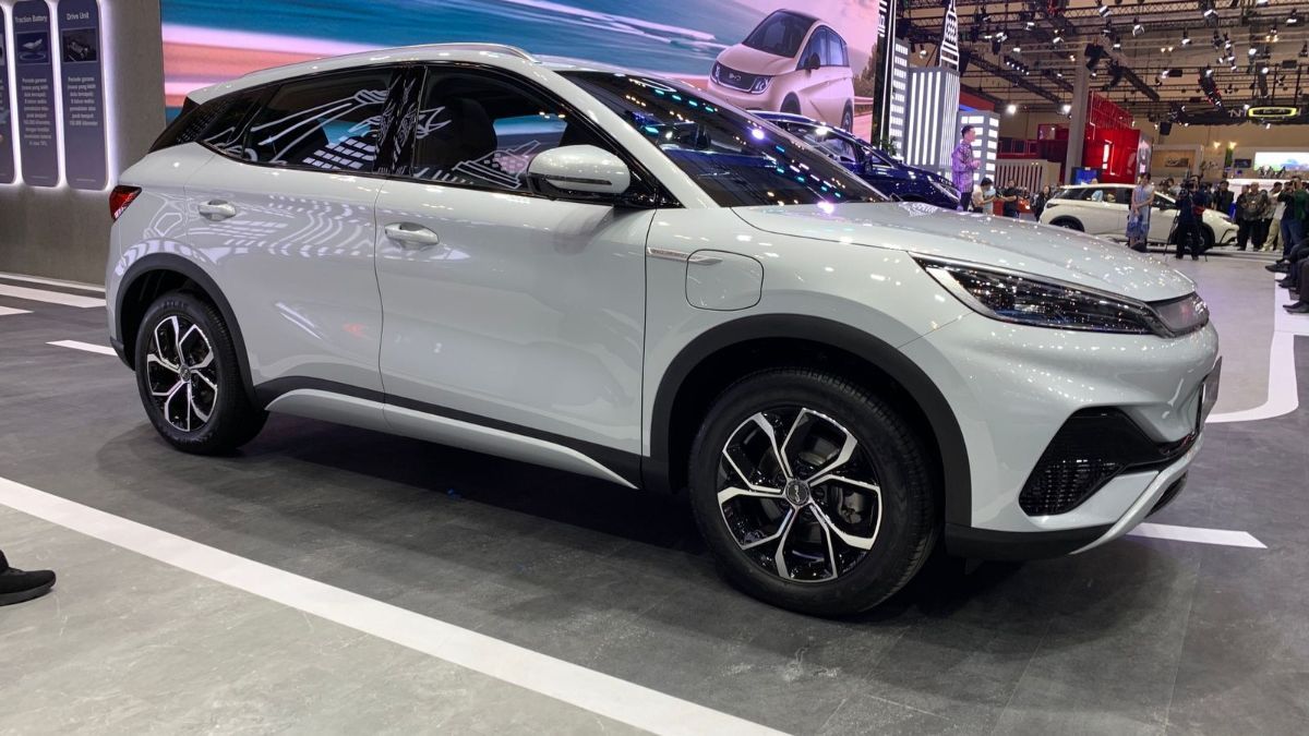 BYD Luncurkan Dolphin Dynamic dan BYD Atto 3 Advanced di GIIAS 2024