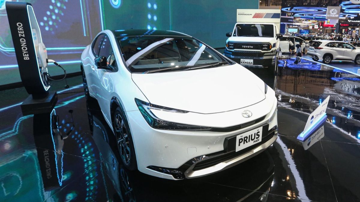 FOTO: Toyota Ramaikan GIIAS 2024 dengan All New Prius hingga GR Yaris Facelift, Ini Penampakannya!