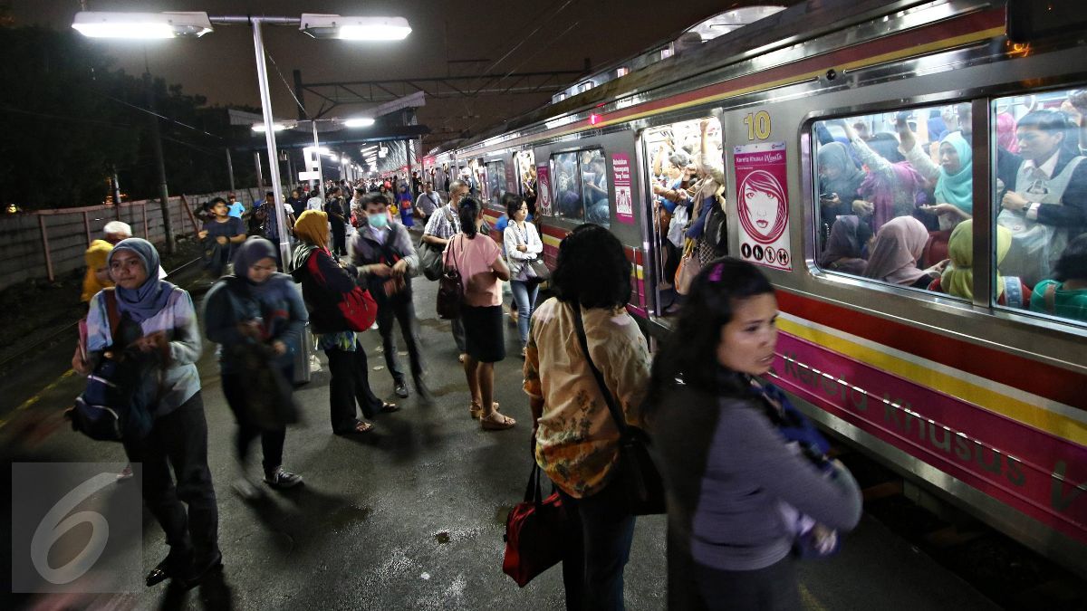 Rekor Baru, Penumpang KRL Jabodetabek Sekarang 1,5 Juta per Hari