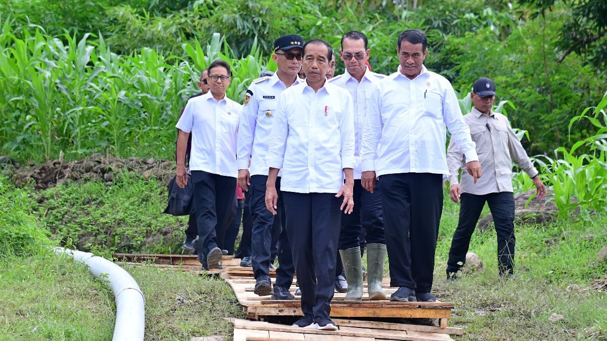 Presiden Jokowi Lantik 2 Kader Gerindra: Sudaryono Wamentan dan Thomas Djiwandono Wamenkeu