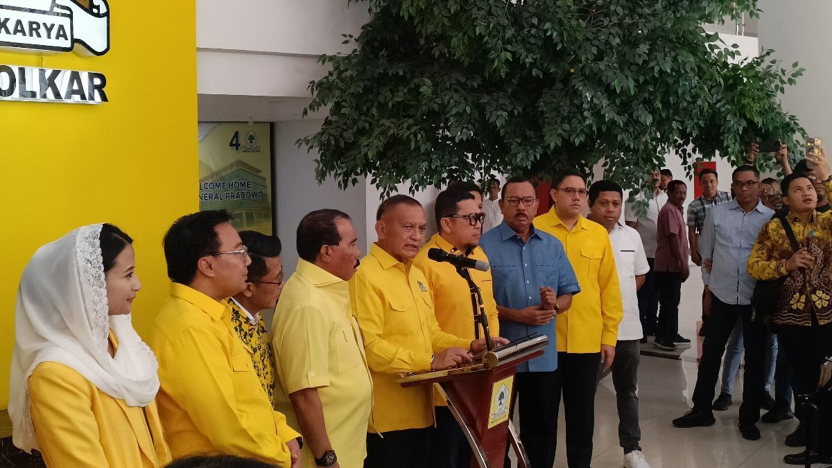 Golkar Serahkan 10 Surat Rekomendasi Bacagub-Cawagub, Ada Bobby Hingga Khofifah