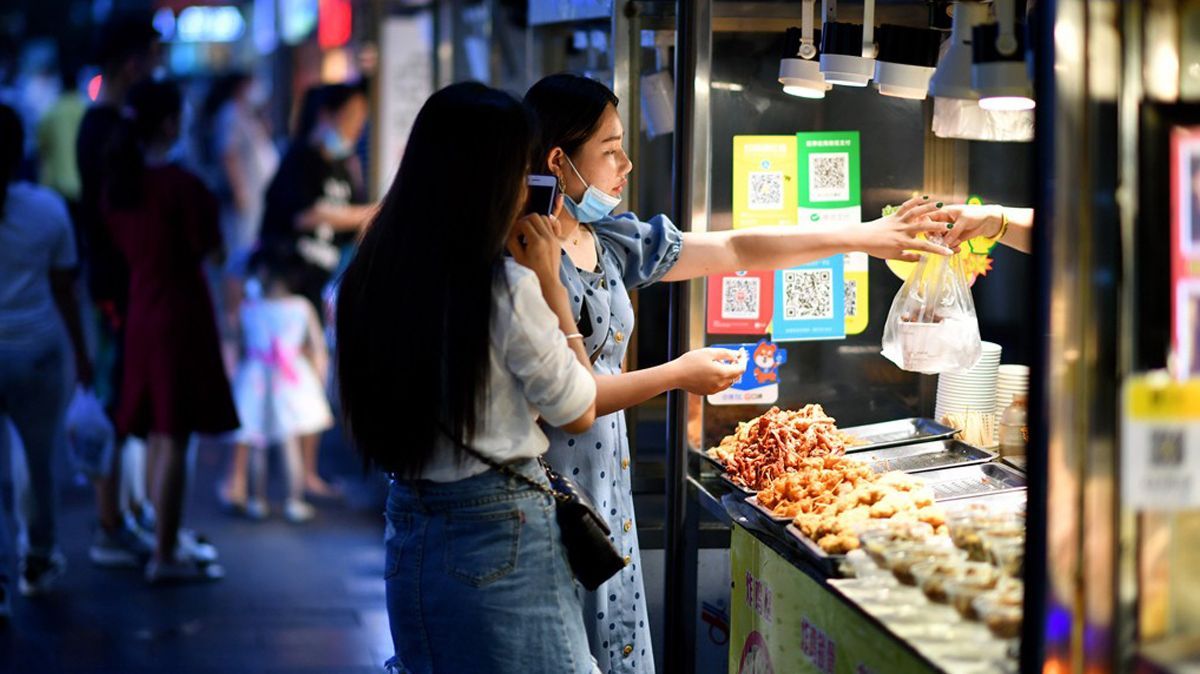 Orang Kaya China Pilih Habiskan Uang ke Luar Negeri dibanding Beli Barang Mewah