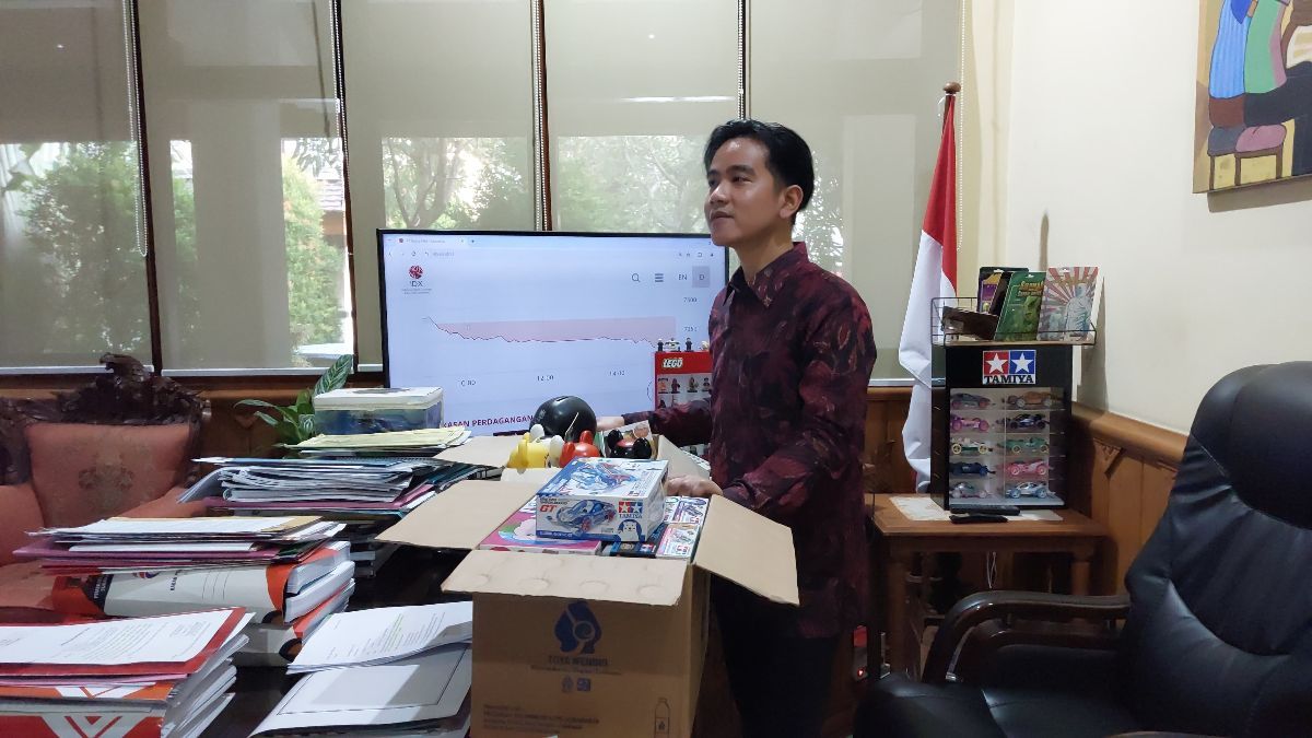 Membaca Alasan Gibran Pajang Mainan di Ruang Kerja, Sampai Dibandingkan dengan Bung Hatta