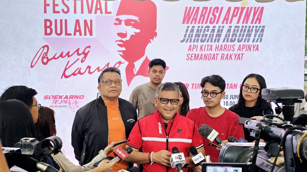 Hasto Tegaskan PDIP Melawan, Pilkada Jatim dan Sumut Tak Bakal Ada Kotak Kosong