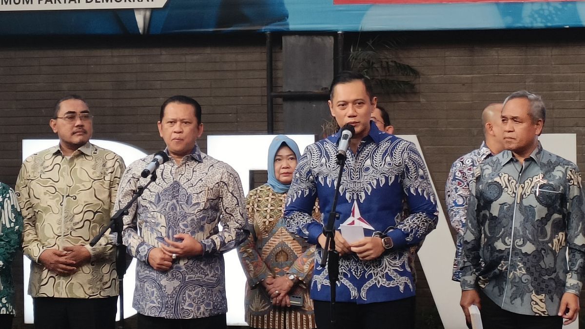 Resmi Koalisi dengan PDIP, Ini Jagoan Demokrat di Pilkada Surabaya 2024