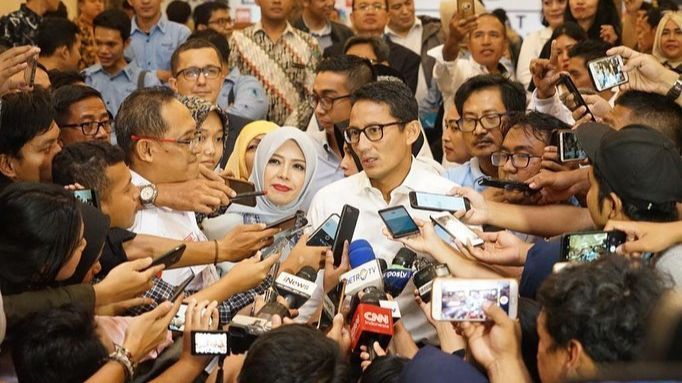 Sandiaga Uno: Minat Turis Asing ke Indonesia Sangat Tinggi, tapi Semua Penerbangan Full