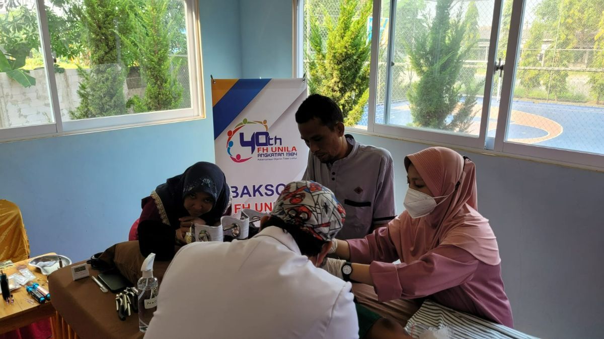 FH UNILA 1984 Gandeng YPP Selenggarakan Khitanan hingga Pengobatan Umum Gratis di Tangerang