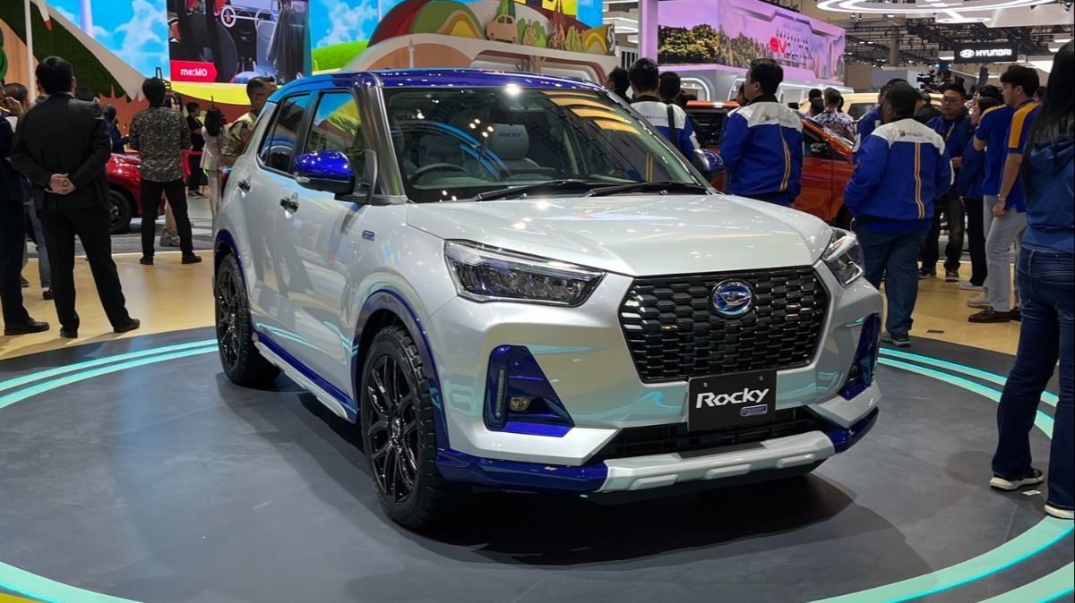 Daihatsu Rocky Hybrid Mejeng di GIIAS 2024, Masih Belum Dijual