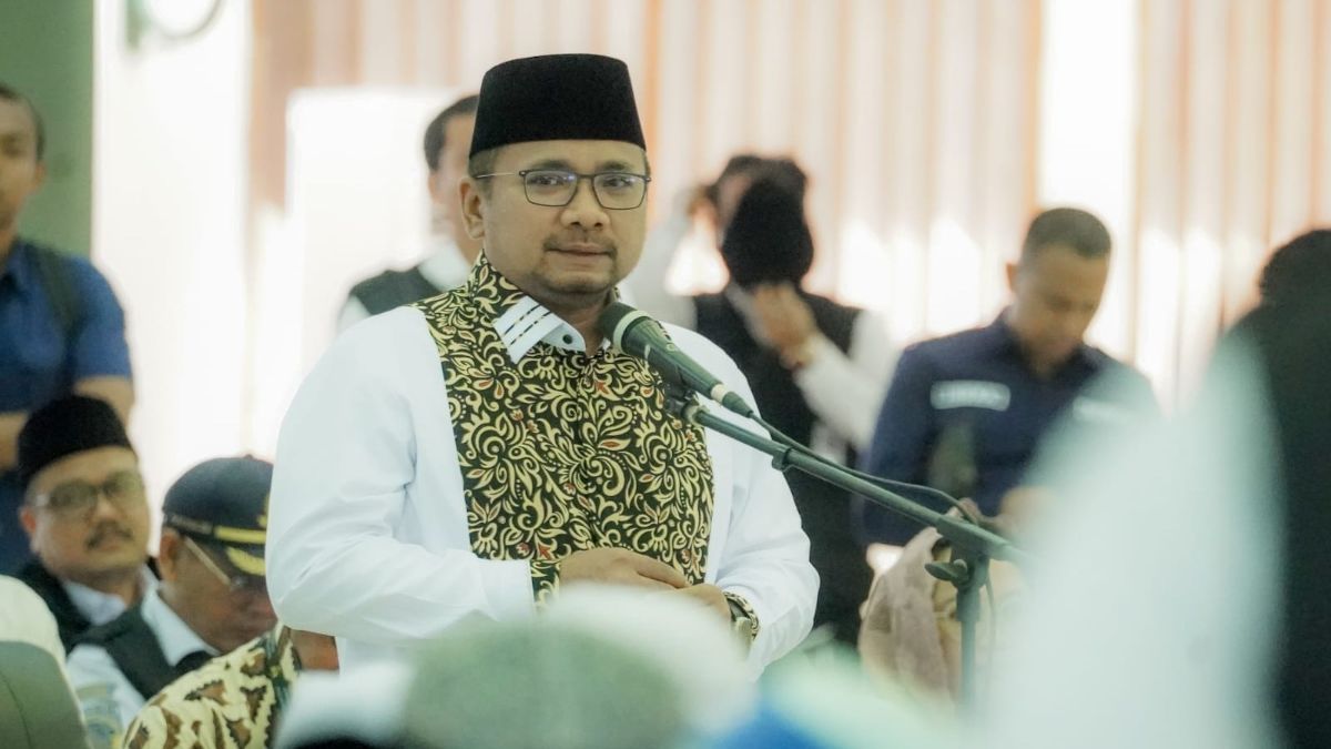 Sambut Kepulangan 388 Jemaah Haji di Pondok Gede, Menteri Agama: Mohon Maaf Jika Pelayanan Kurang Optimal