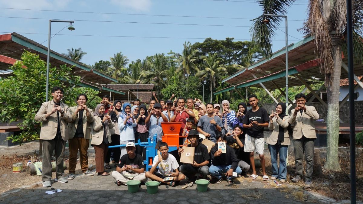 Mahasiswa UGM Sulap Kotoran Sapi Jadi Batako, Begini Caranya