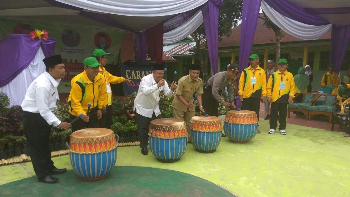 Mengenal Alat Musik Dhol, Warisan Budaya dari Bumi Rafflesia yang Mendunia