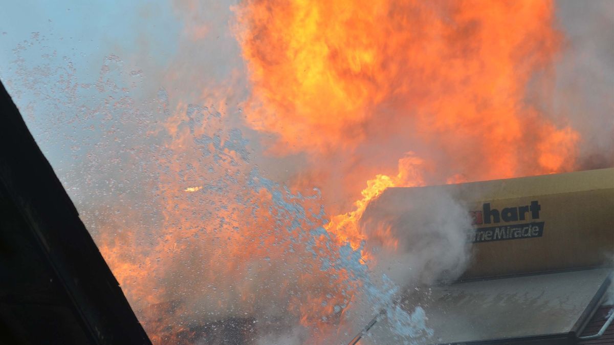 Kisah Sedih Kakek Kaemi, Lagi Menjual Hasil Mulung Pulang-pulang Rumahnya Habis Terbakar