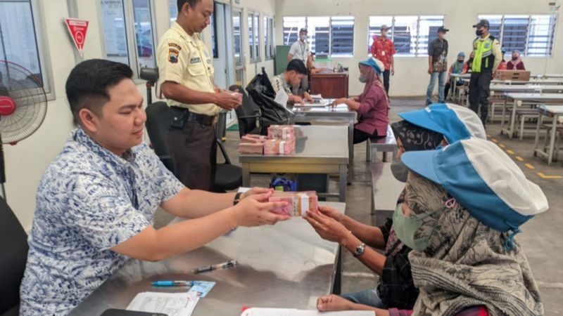 2.028 Buruh Rokok di Kudus Gagal Terima BLT, Ternyata Ini Penyebabnya