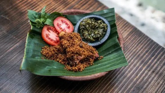 Cara Bikin Ayam Goreng Serundeng yang Gurih dan Tak Berminyak, tapi Tahan Sampai 4 Bulan