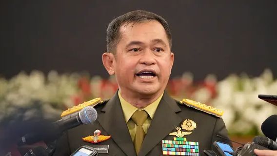 Banyak Anggota TNI yang Kerja Sampingan Jadi Driver Ojol