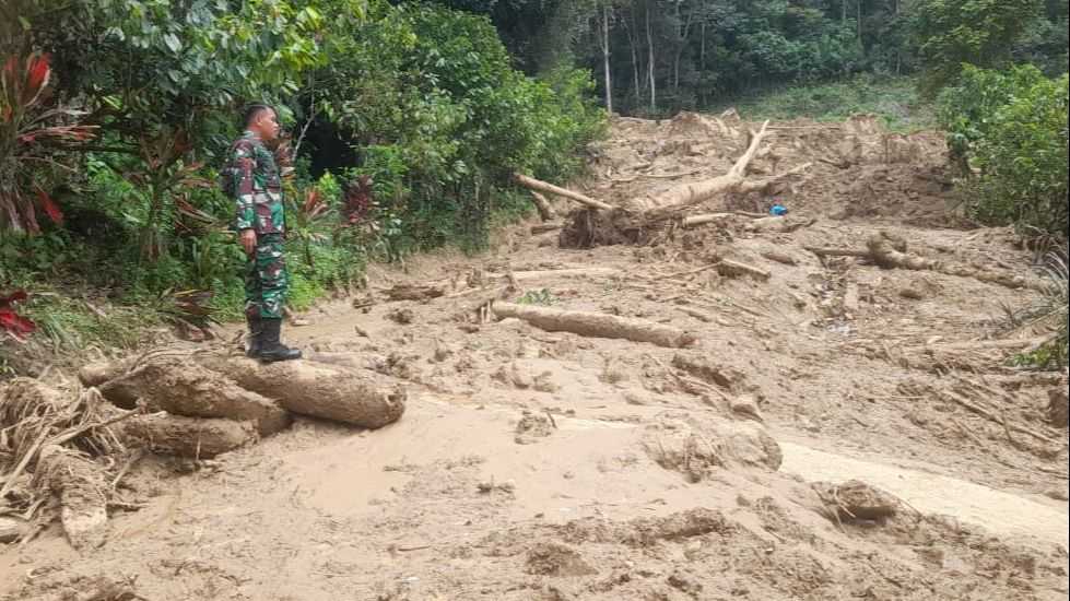 Peringatan Dini Potensi Tanah Longsor di Wilayah Jakarta Selatan dan Jakarta Timur