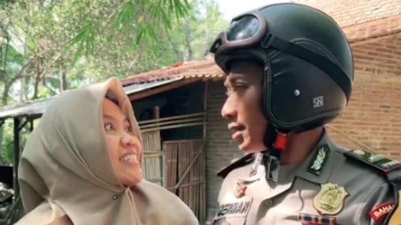 Pak Bhabin Ternyata Pernah Bikin Konten Bagi-bagi Uang tapi Selalu Gagal, Ternyata Ini Penyebabnya