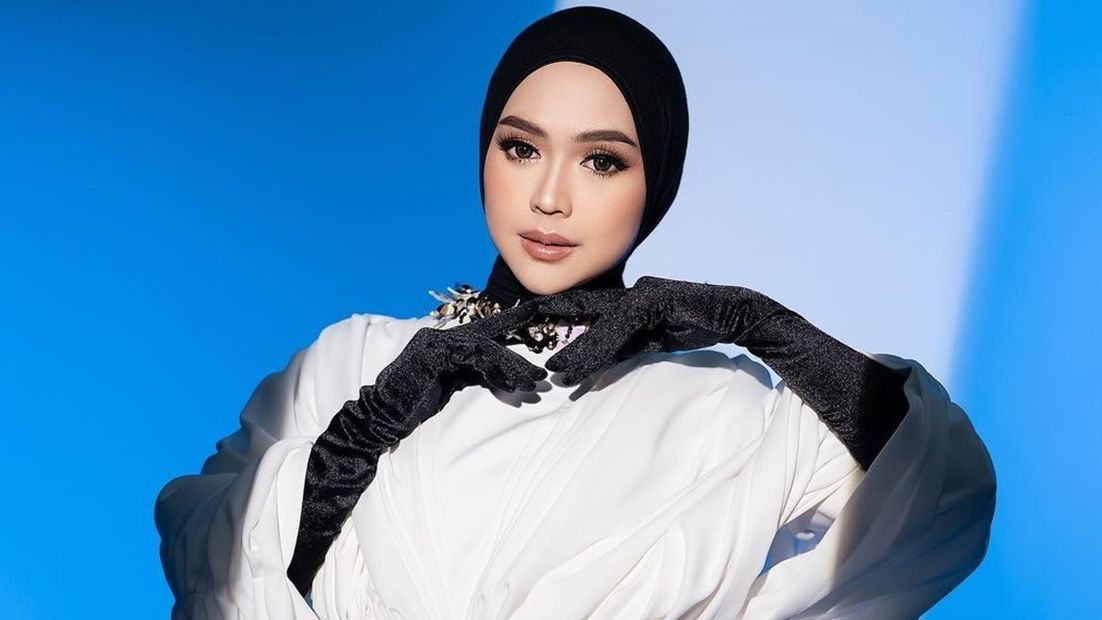 10 Potret Youtuber Terkaya Di Indonesia 2024, Deddy Corbuzier & Ria ...