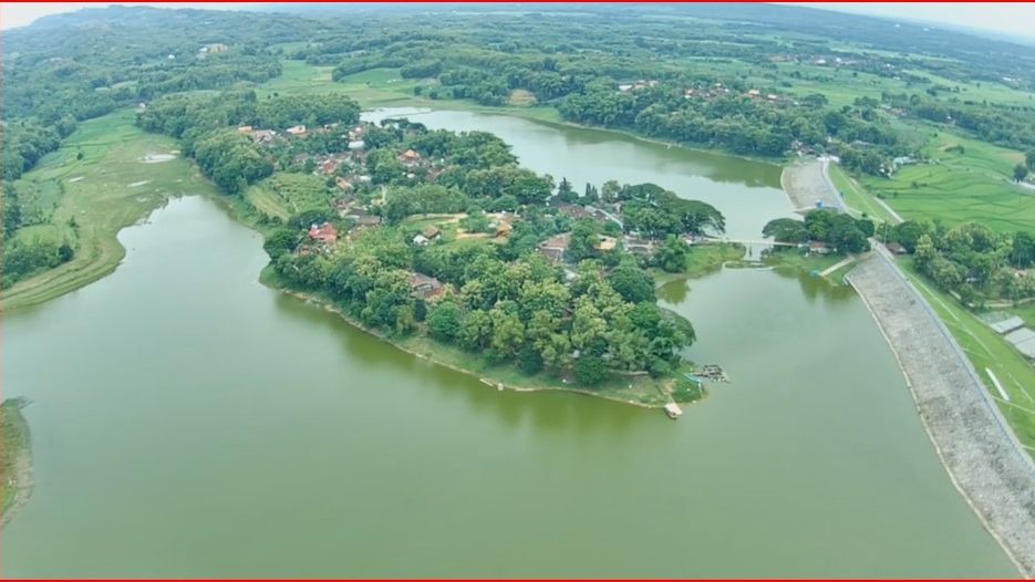 Dibangun Belanda Tahun 1916 dan Jadi Tempat Wisata, Waduk di Blora Ini Kini Terancam Limbah Tambang Minyak Bumi