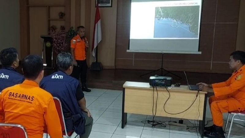 Belum Ada Titik Terang, Pencarian Kapal Pembawa Material BTS Hilang di Perairan Papua Kini Kerahkan Helikopter TNI AU