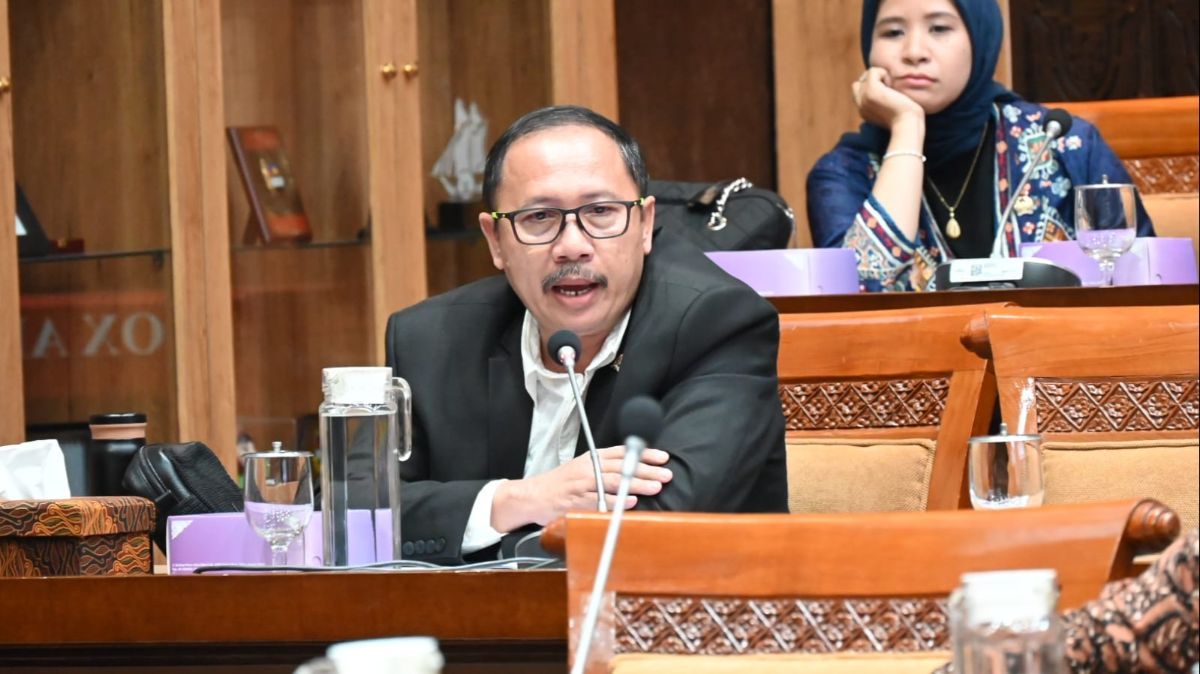 Antisipasi Krisis Tenaga Pendidik, Anggota DPR Desak Menteri Nadiem Percepat Sertifikasi Guru